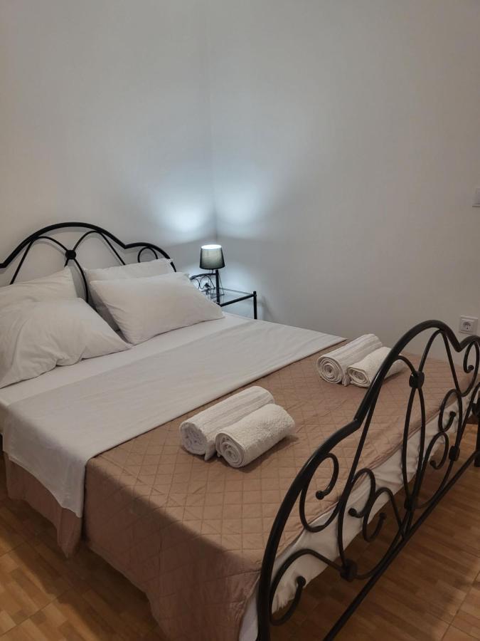 Houlia Home Διαμέρισμα Με Δωρεάν Χώρο Στάθμευσης Steniaí Esterno foto
