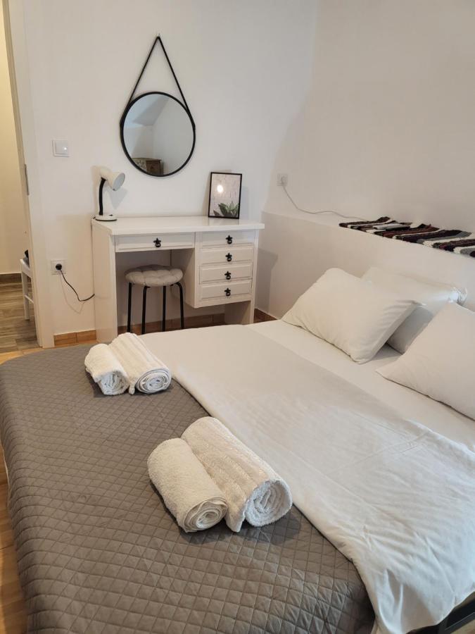 Houlia Home Διαμέρισμα Με Δωρεάν Χώρο Στάθμευσης Steniaí Esterno foto